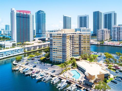 ph-1-100 Golden Isles Dr, Hallandale Beach, FL, 33009-8828 | Card Image