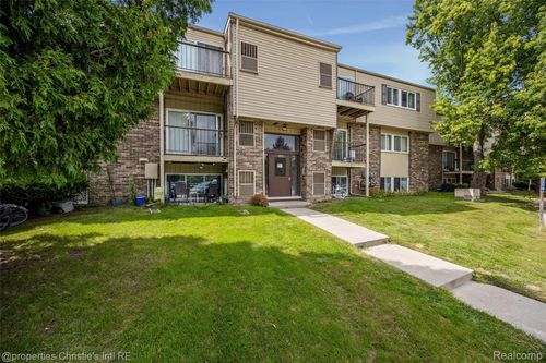 74a-38255 Fairway Ct, Clinton Township, MI, 48038-3498 | Card Image
