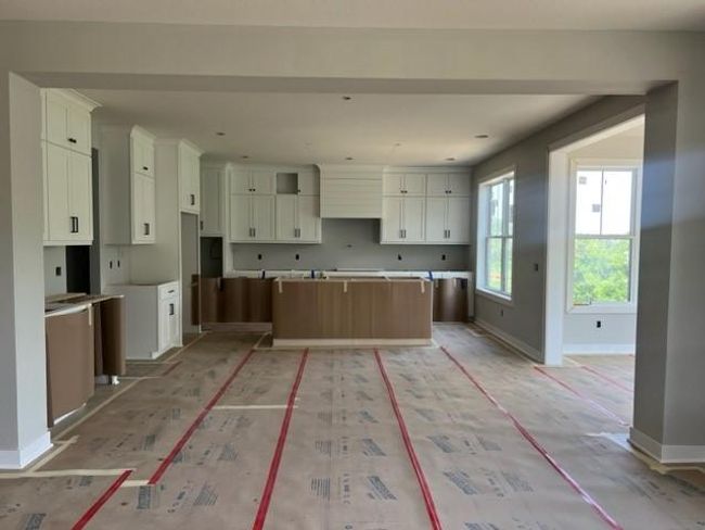 Kitchen | Image 11