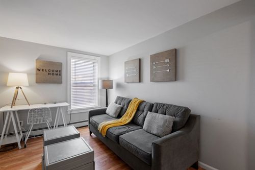 apt-4-526 Hevey St, Manchester, NH, 03102-3510 | Card Image