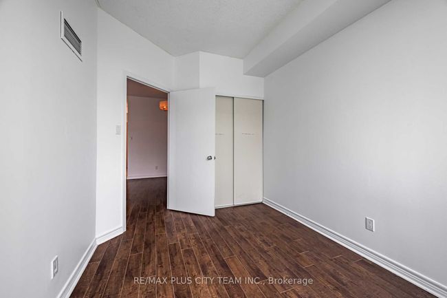 7 - 600 Queens Quay W, Condo with 3 bedrooms, 2 bathrooms and 1 parking in Toronto ON | Image 15