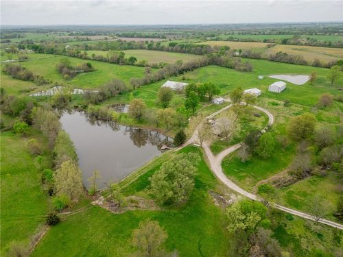 32703 S State Route 7, Creighton, MO, 64739-8653 | Card Image