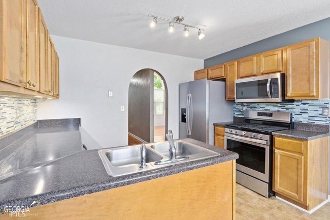 708 Mustang Ct, House other with 4 bedrooms, 3 bathrooms and 2 parking in Hampton GA | Image 5