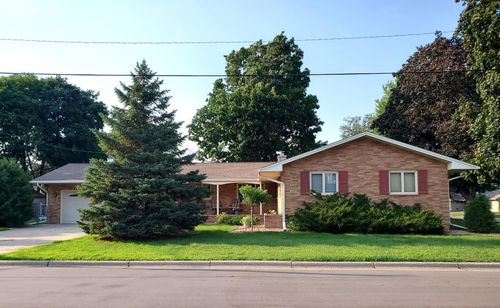 617 2nd St Ne, Osseo, MN, 55369-1406 | Card Image