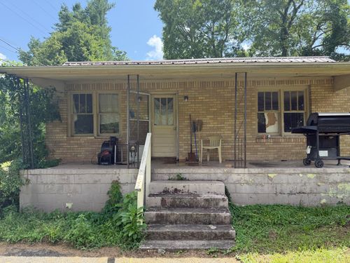 1007 3rd St, South Pittsburg, TN, 37380-1025 | Card Image