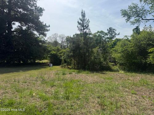1906 Penn St, New Bern, NC, 28562-6156 | Card Image