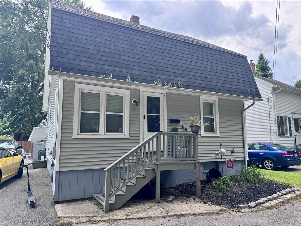 Lavoie Ct, West Warwick, RI 02893