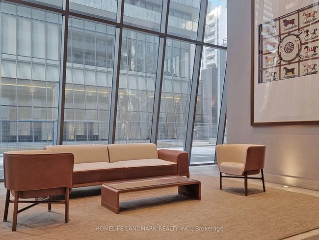 3302 - 50 Charles St E, Condo with 0 bedrooms, 1 bathrooms and null parking in Toronto ON | Image 4