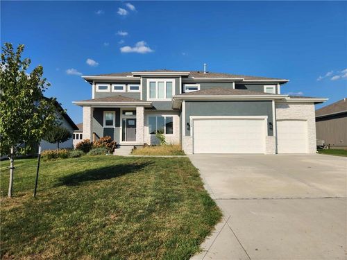 13406 181st Ct, Overland Park, KS, 66013-4400 | Card Image