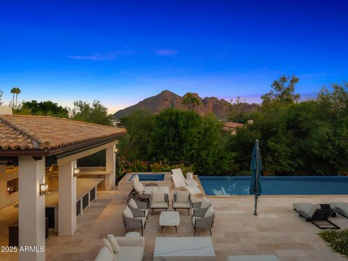 6650 N Hillside Dr, Paradise Valley, AZ, 85253-4072 | Card Image