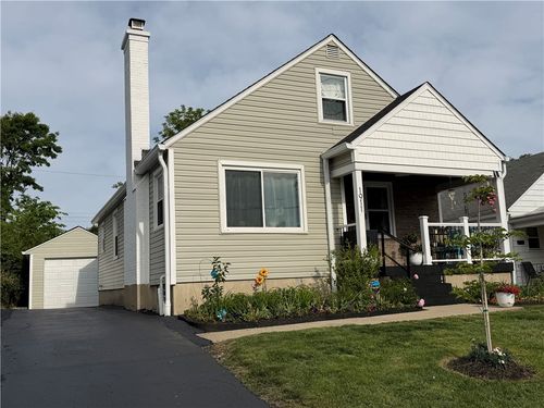 1911 Fauver Ave, Dayton, OH, 45420-2506 | Card Image