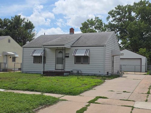 2111 S Pattie St, Wichita, KS, 67211-5138 | Card Image