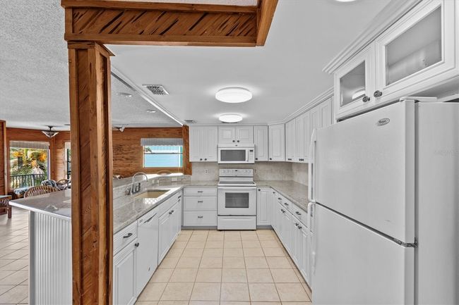 273 Shore Dr, House other with 4 bedrooms, 5 bathrooms and null parking in PALM HARBOR FL | Image 7