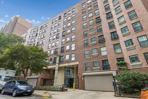 823-711 W Gordon Ter, Chicago, IL, 60613-2277 | Card Image