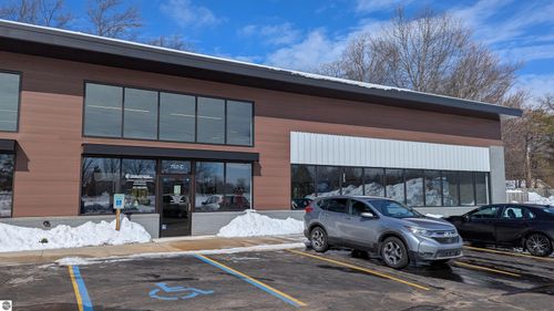 707 Parsons Rd, Traverse City, MI, 49686-3587 | Card Image