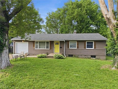 8850 E 53rd Ter, Raytown, MO, 64133-2702 | Card Image