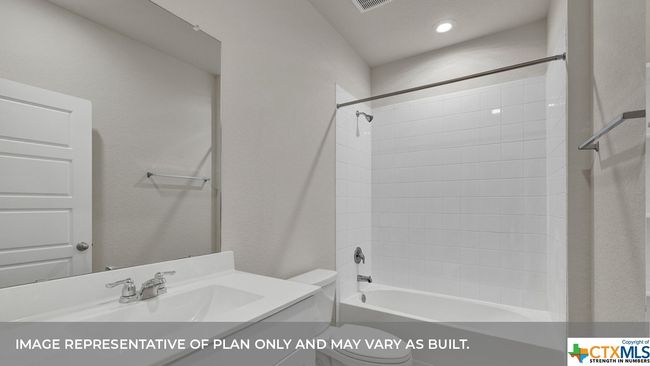 429 Wirecrested Dr, House other with 4 bedrooms, 3 bathrooms and null parking in Lockhart TX | Image 5