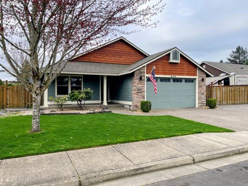 606 E Johnson St, Carlton, OR, 97111-1099 | Card Image