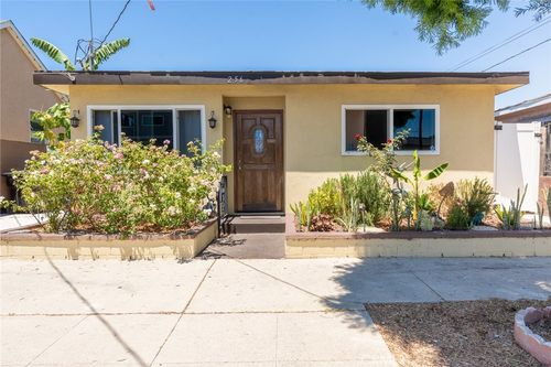 256 W 14th St, San Pedro, CA, 90731-4315 | Card Image
