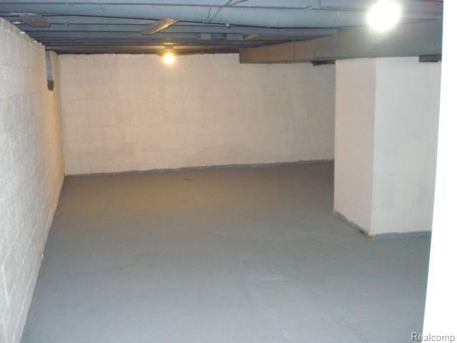 basement | Image 7
