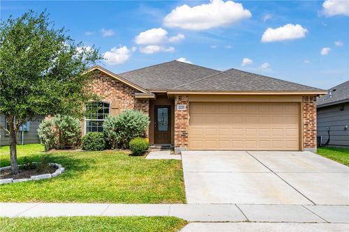 2221 Spoonbill Dr, Corpus Christi, TX, 78414-3015 | Card Image