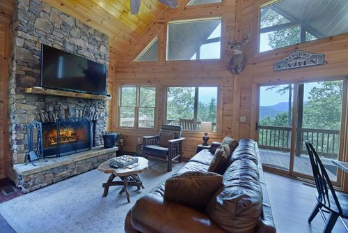 73 Rosiey Ln, Blue Ridge, GA, 30513-6833 | Card Image
