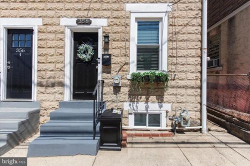 358 E Elm St, CONSHOHOCKEN, PA, 19428-1909 | Card Image