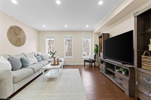 50 Mcgonigal Lane, Ajax, ON, L1T4G9 | Card Image