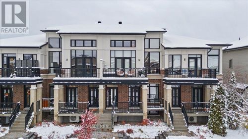 111 Poplin St, Manotick, ON, K4M0G7 | Card Image