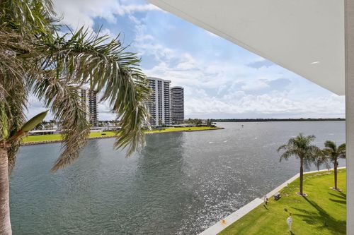 apt-409-28 Yacht Club Dr, North Palm Beach, FL, 33408-3809 | Card Image