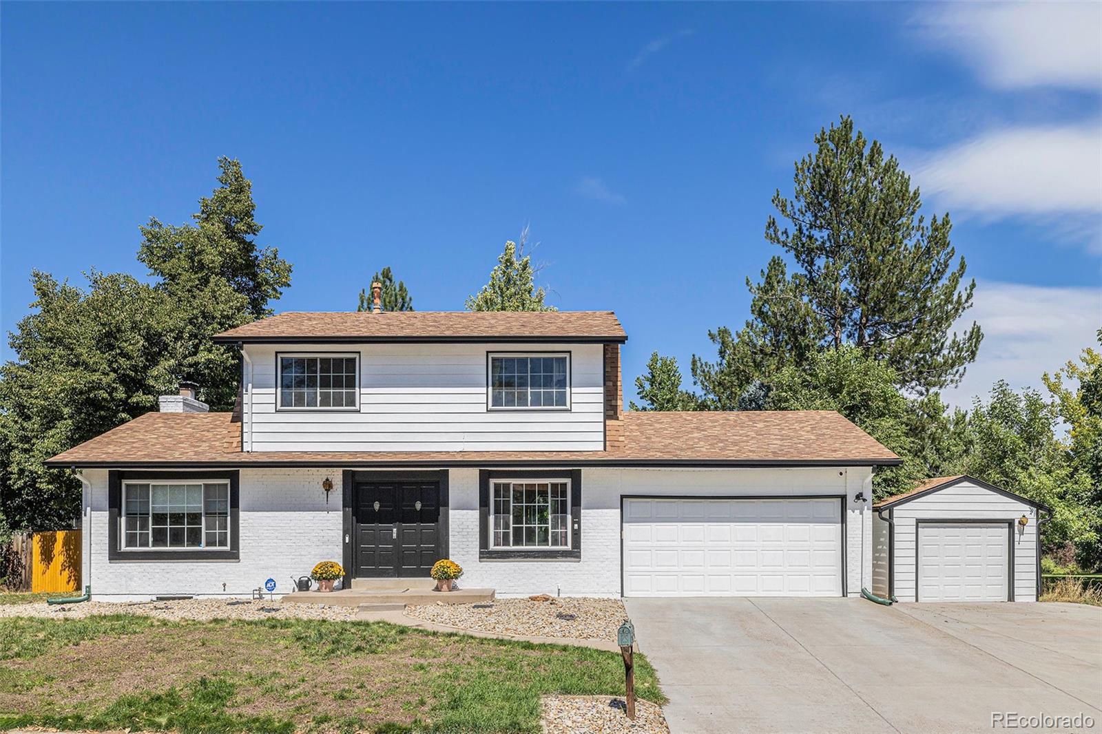 Elmhurst Ave, Littleton, CO 80128