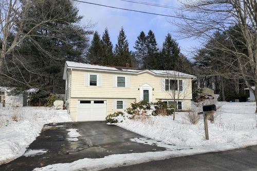 8 Short Ave, Hooksett, NH, 03106-1646 | Card Image