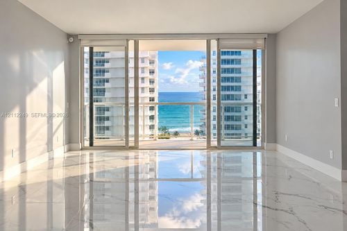 14w-5600 Collins Ave, Miami Beach, FL, 33140-2413 | Card Image