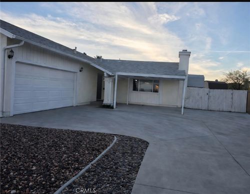15110 Chuparosa, Victorville, CA, 92394 | Card Image