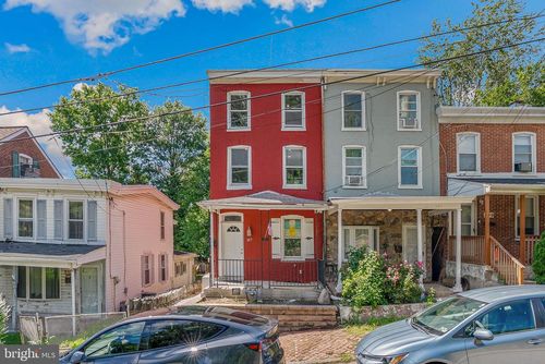 905 Mulberry St, BROOKHAVEN, PA, 19015-3041 | Card Image