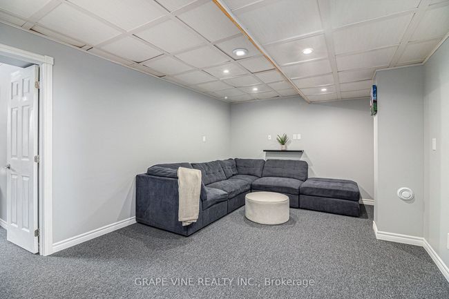 7 Du Boisé St, House other with 5 bedrooms, 4 bathrooms and 4 parking in Embrun ON | Image 21