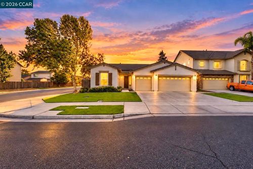 2651 Granite Dr., Atwater, CA, 95301-4483 | Card Image