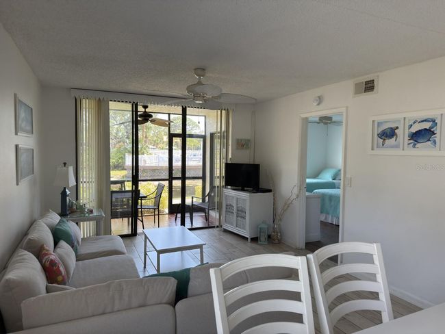 101B - 4505 45 Th Ave W, Condo with 2 bedrooms, 2 bathrooms and null parking in Bradenton FL | Image 12