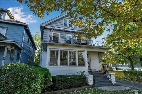 95 Montrose Ave, Buffalo, NY, 14214-1258 | Card Image