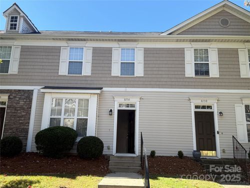 8134 Kings Creek Dr, Charlotte, NC, 28273-5618 | Card Image