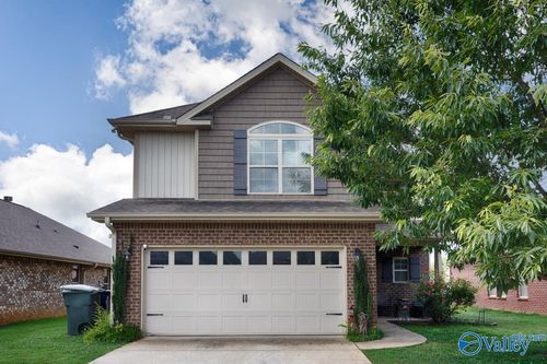 603 Cove Water Ln Nw, Madison, AL, 35757-7953 | Card Image