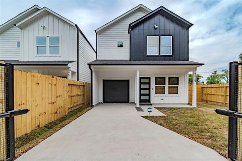 9529 Beckley St, Houston, TX, 77088-4805 | Card Image