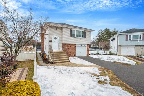 94 Harrison Ave, Hempstead, NY, 11550-5414 | Card Image