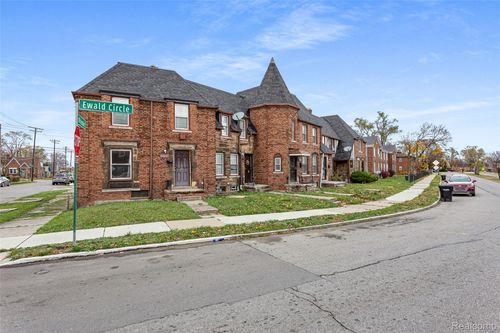 1946 Ewald Cir, Detroit, MI, 48238-2744 | Card Image