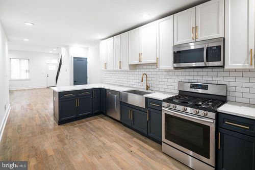 2532 W Montgomery Ave, PHILADELPHIA, PA, 19121-2634 | Card Image