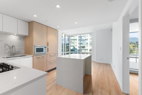 1502-1500 Fern St, North Vancouver, BC, V7J | Card Image