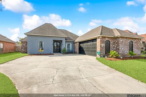 34171 Spring Lake Dr, Walker, LA, 70785 | Card Image