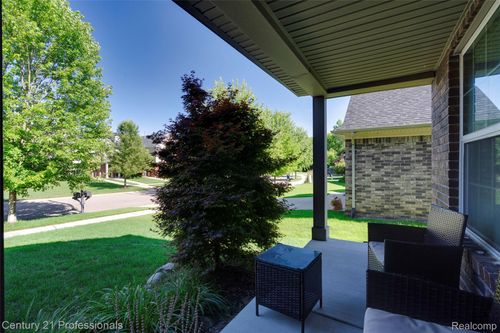 28323 Oakmonte Circle, Lyon Charter Township, MI, 48165 | Card Image