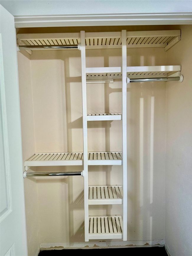 Closet in 3rd bedroom | Image 36