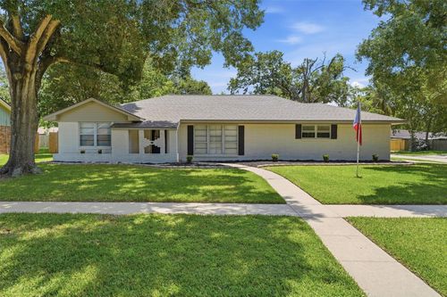 10302 Belfast Rd, La Porte, TX, 77571-4206 | Card Image